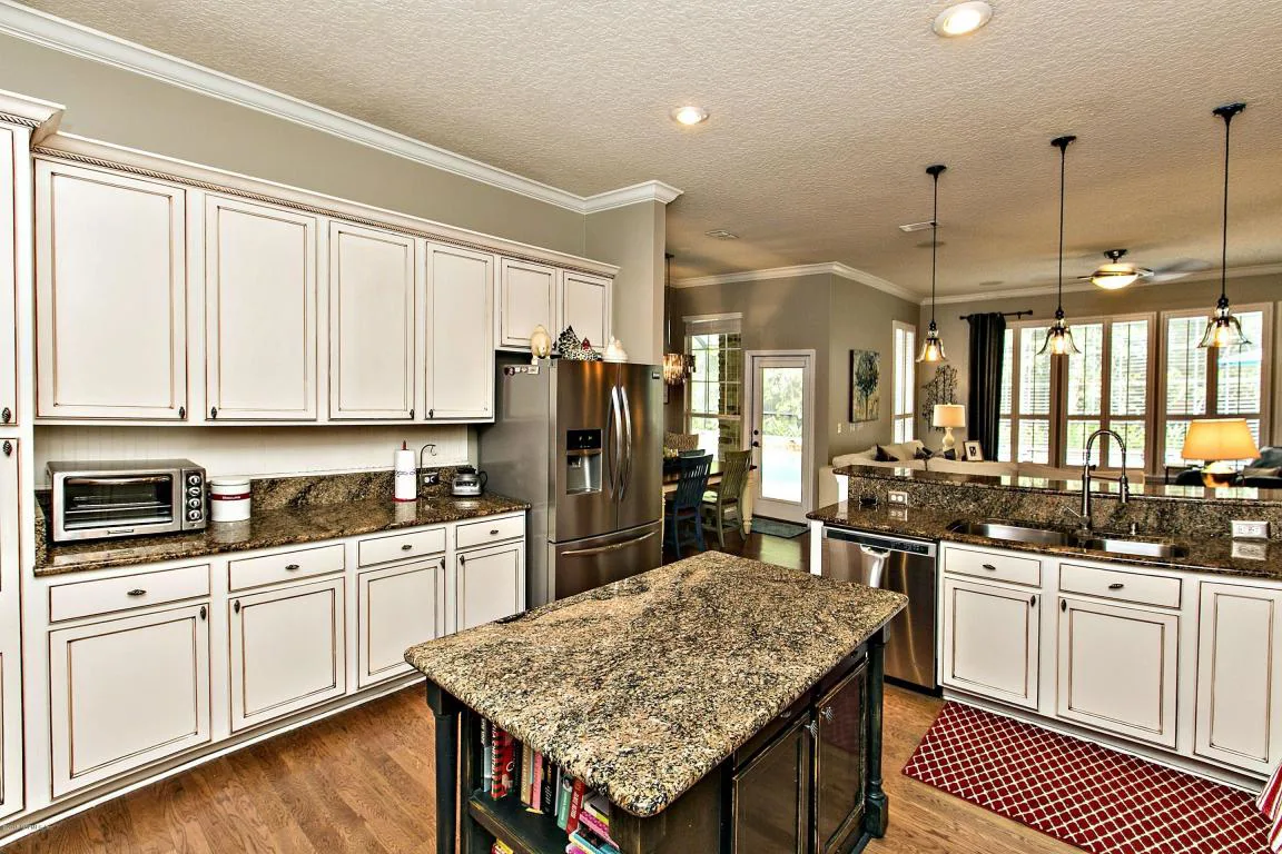 Kitchen 2