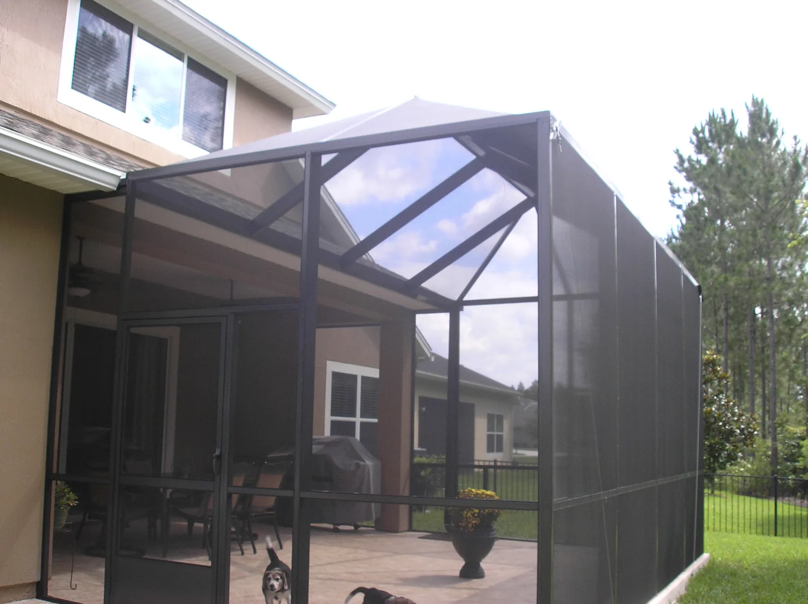 screen-enclosure-001.jpg